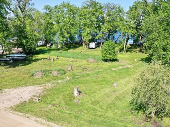 Dyrud Ct SE, Osakis, MN 56360