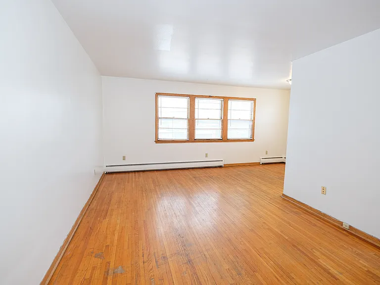 Tudor Terrace — Photo 23