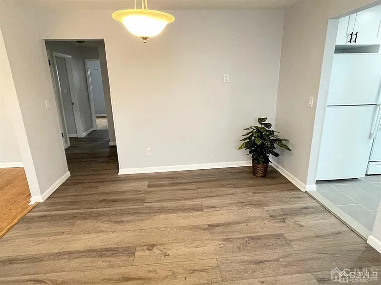 34 Cedar Ave — Photo 8