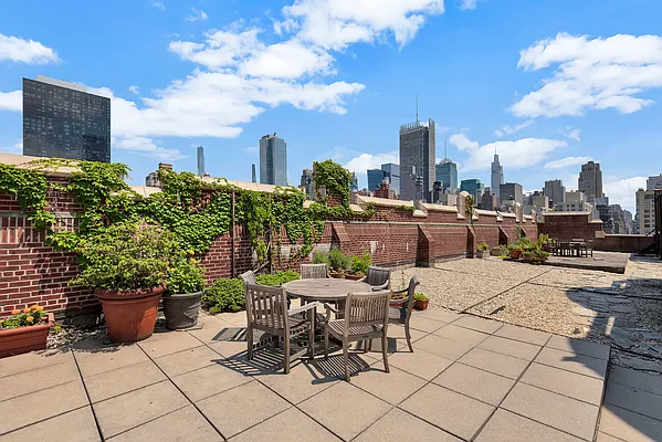 Sold by SERHANT. | media 8