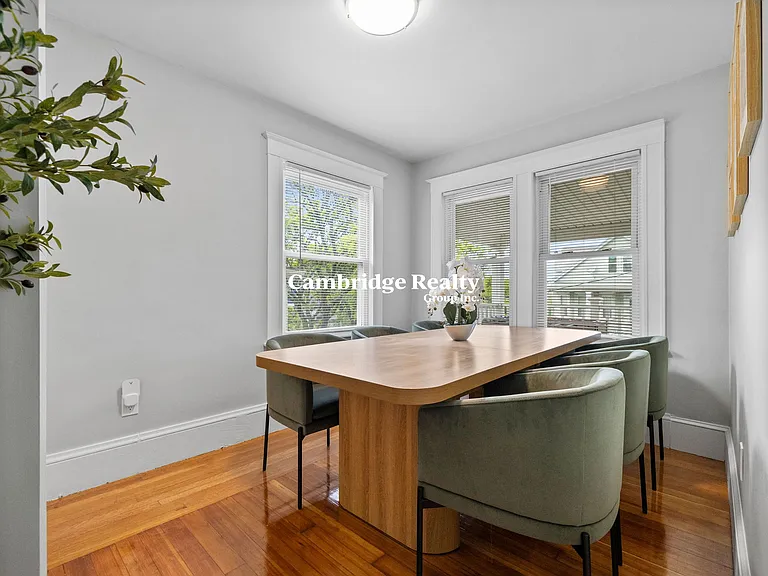 7 Dickson St #2T — Photo 8