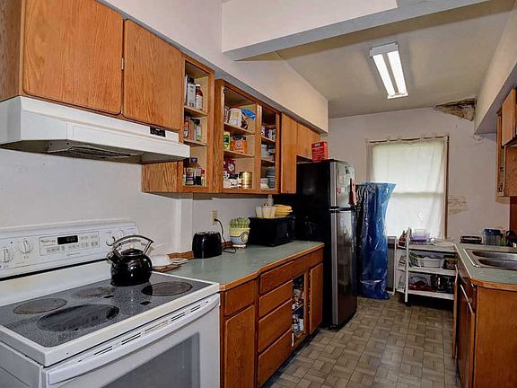 5th image of 1423 W Grace Ave