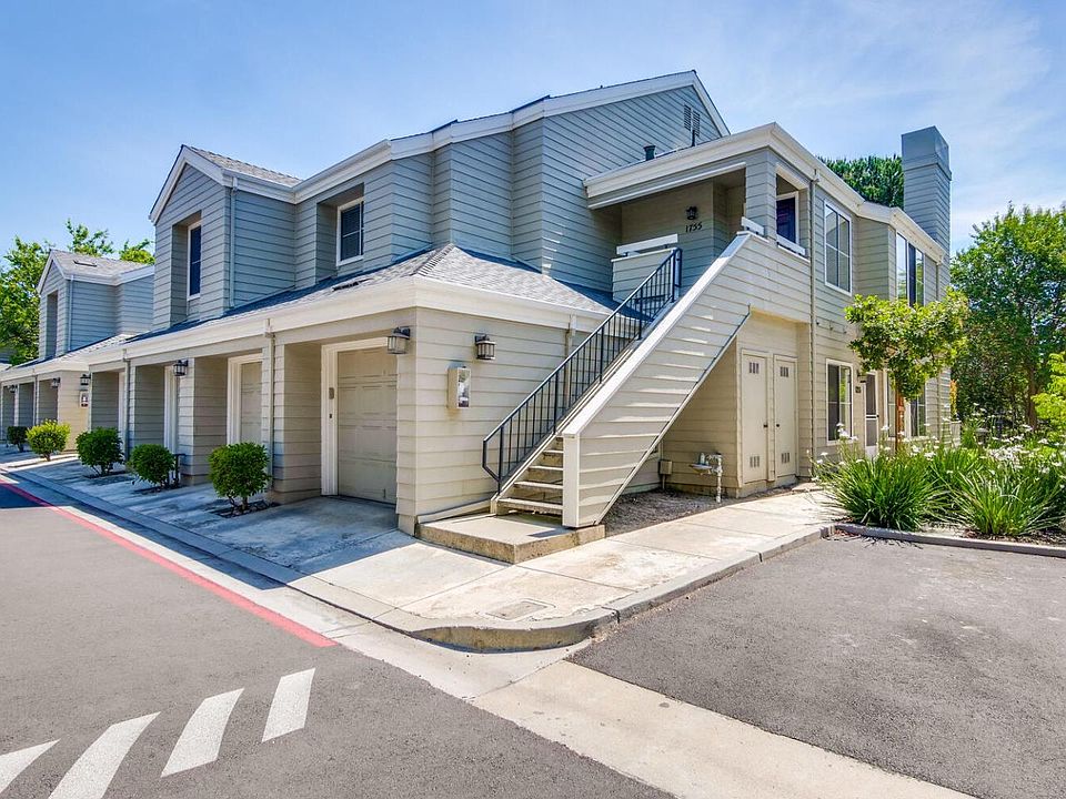 1st image of 1755 Parkview Green Cir