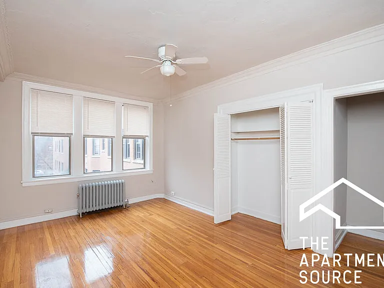 1365 W Estes Ave #1O — Photo 6
