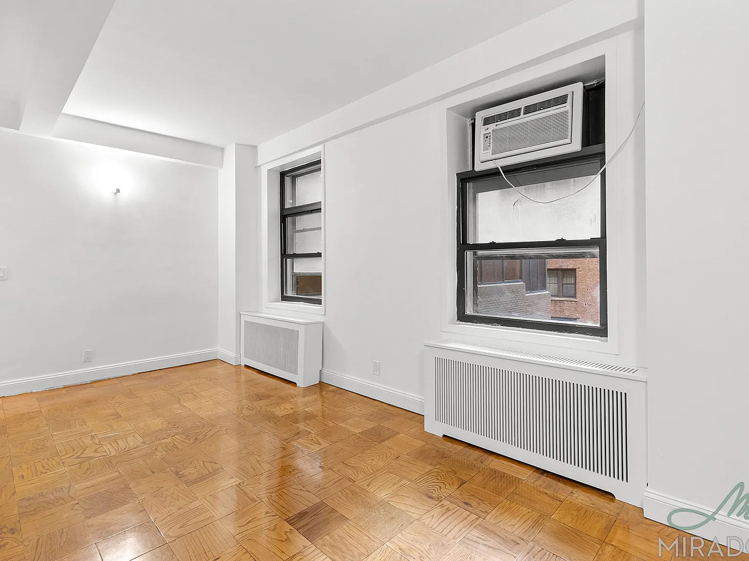 132 East 45th Street — Photo 4
