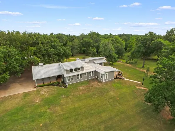 380 An County Rd #470, Palestine, TX 75803