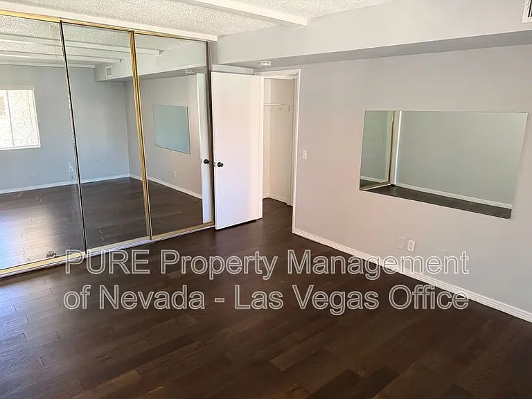 1405 Vegas Valley Dr #252-bldg 25 — Photo 18