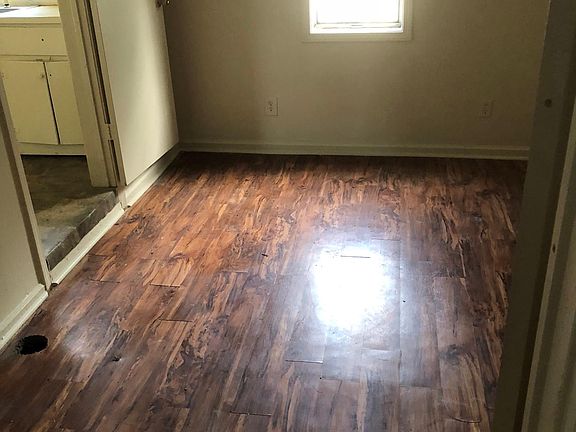 3rd image of 114 Kist Ave