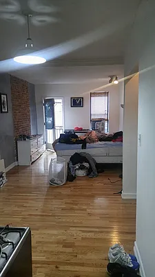 Rented by Sky Management | media 57