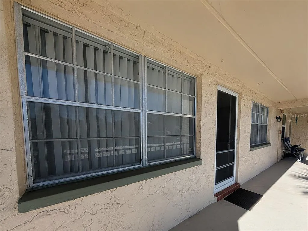 Building Photo - 11620 Park Blvd #209