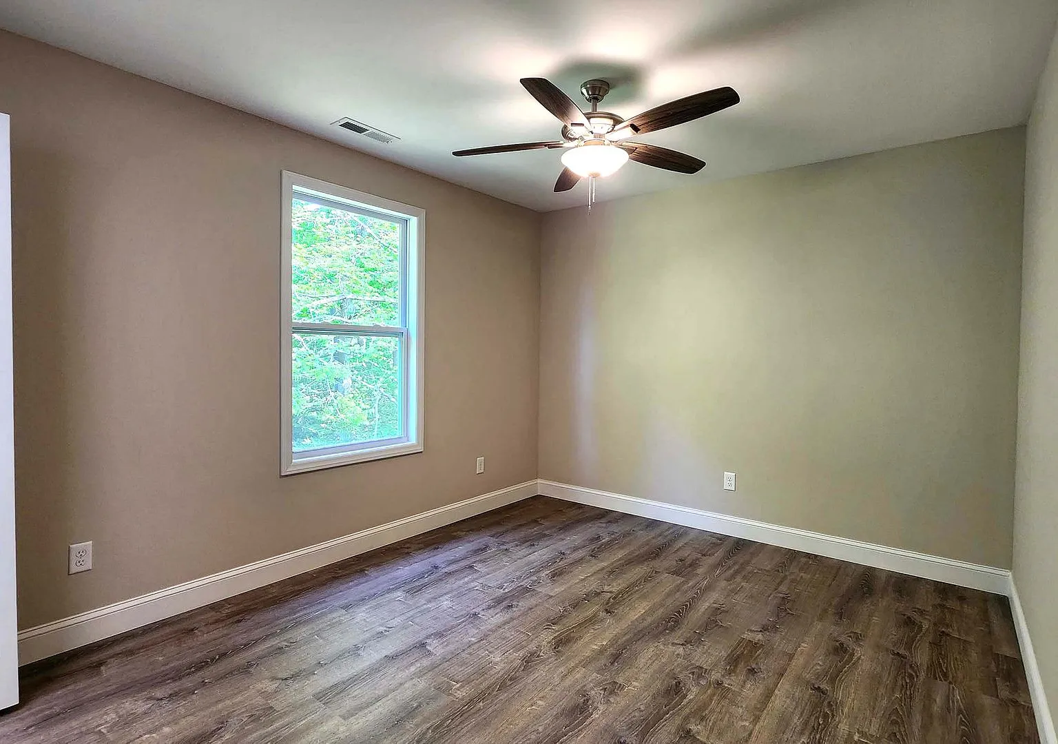 Lovely Newer Home — Photo 4