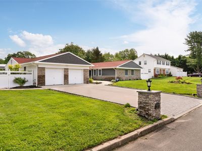 25 Segatogue Lane, South Setauket, NY, 11720