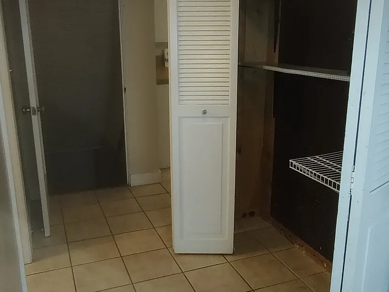 631 7th Ave #A — Photo 22