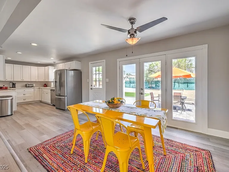 2400 Sherman Pl — Photo 10