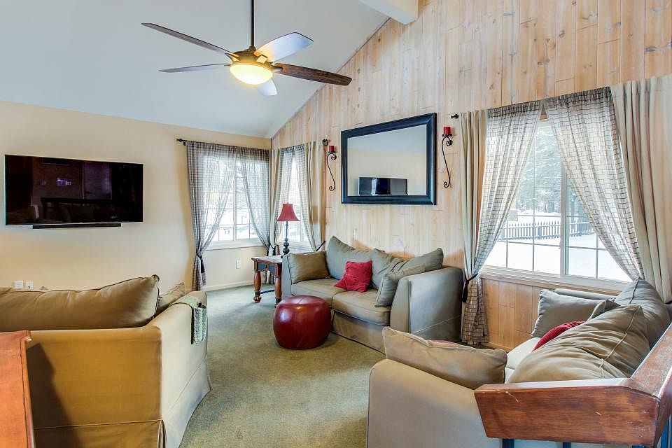 1st image of 551 Lucerne Way