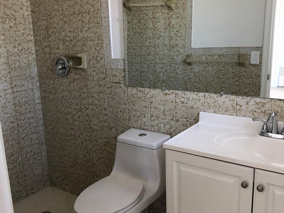 1st image of 1007 S L St