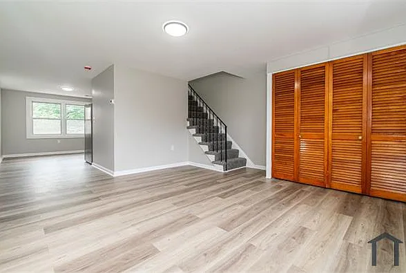 1335 Mantle St — Photo 6