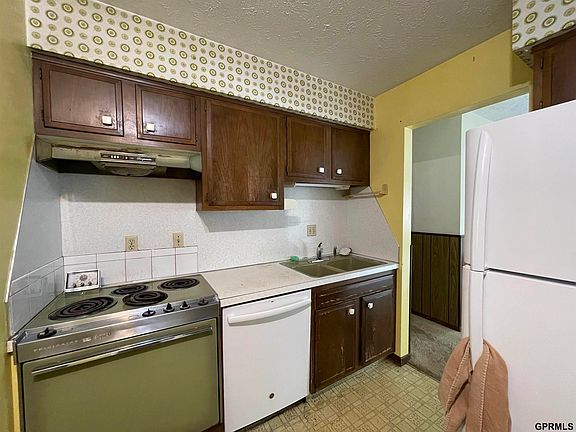 5th image of 4324 N 81st Avenue Cir