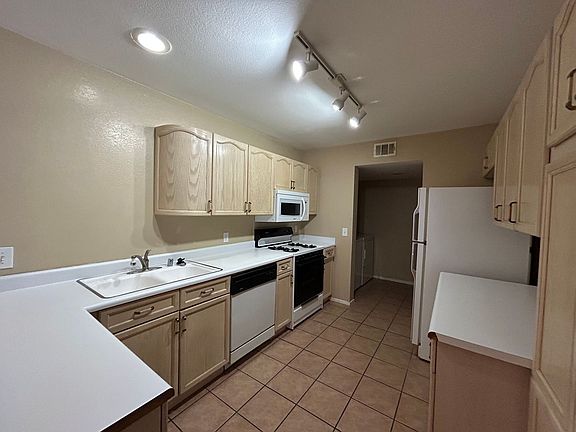 2nd image of 7961 Dorinda Ave