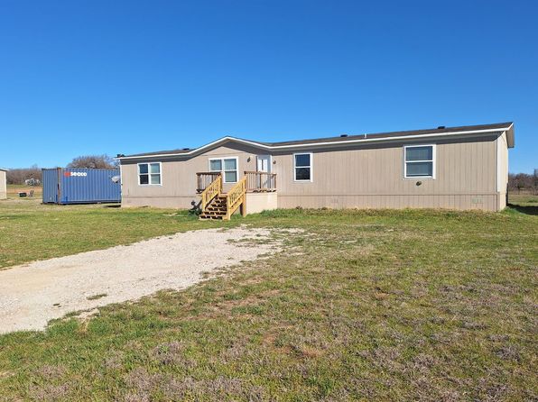 242 Deer Valley Ln