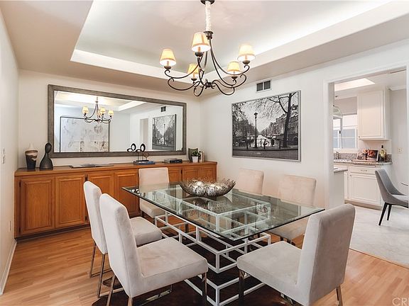 4th image of 5228 Vantage Ave APT 2