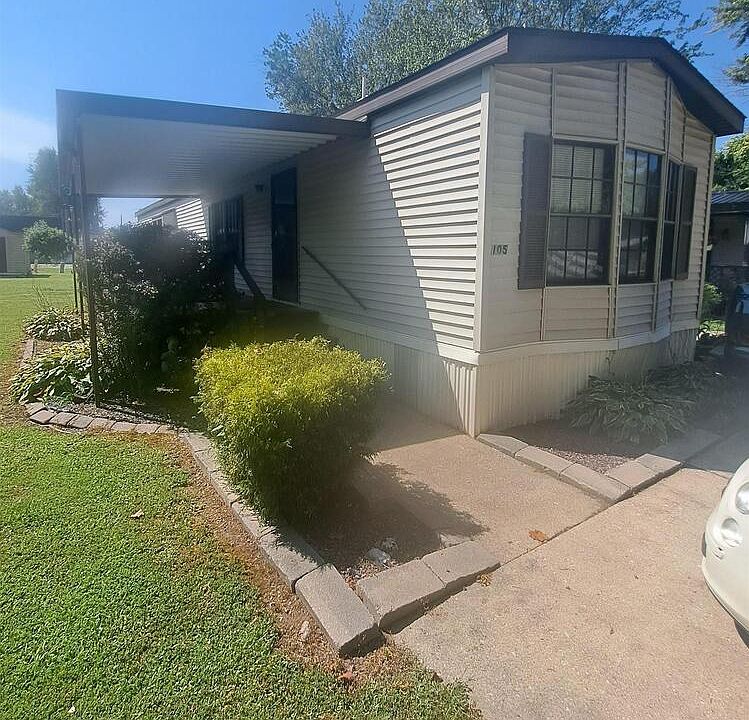 1st image of 105 Shingle Oak Dr