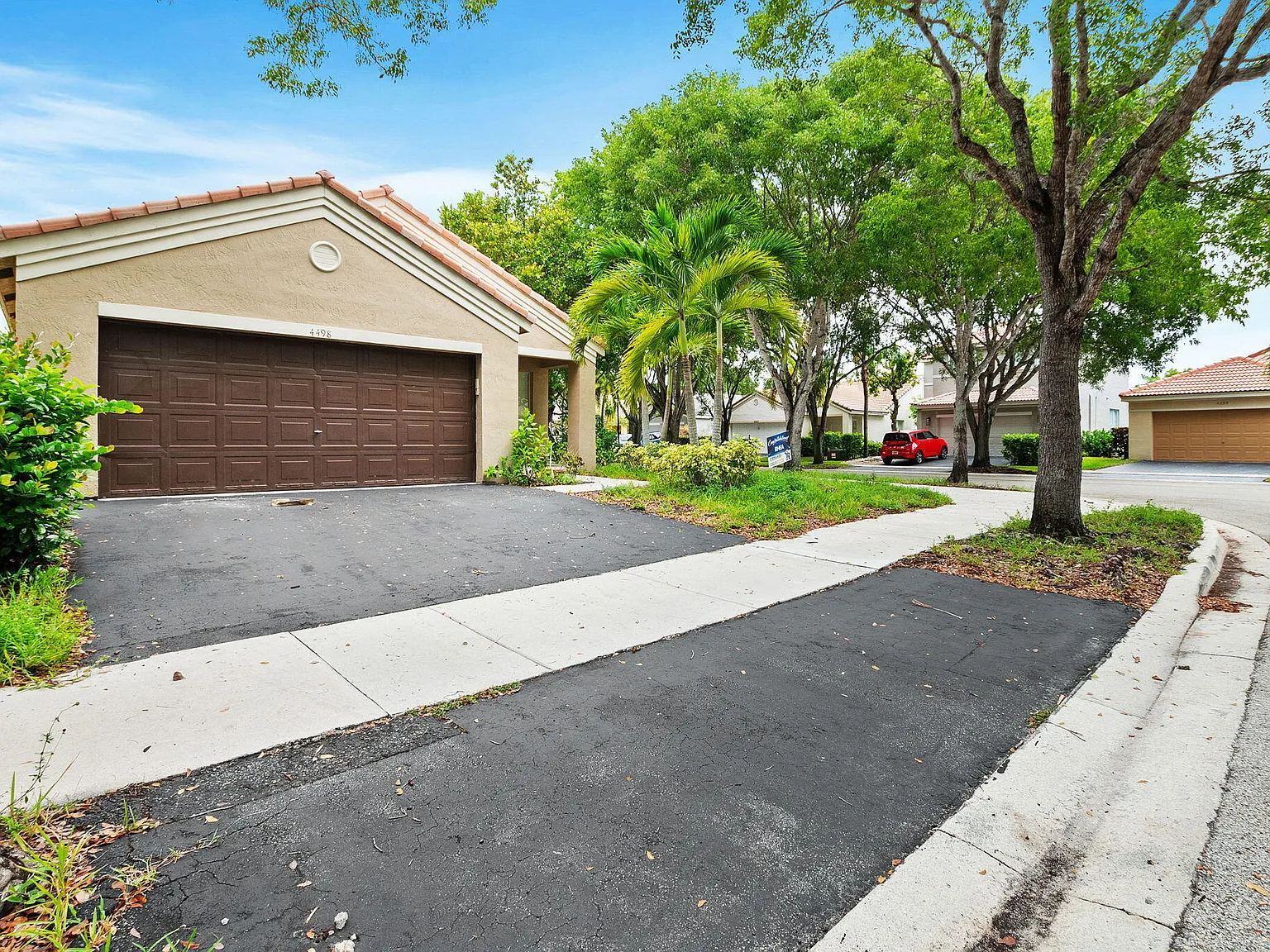 3 bed, 2.0 bath, 1499 sqft, $4,250 — Photo 4