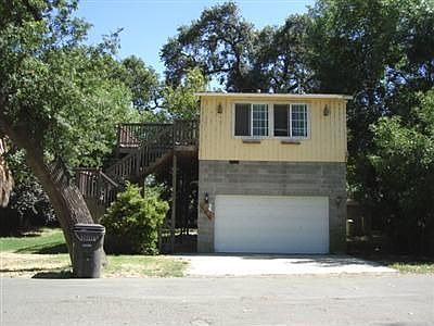 1st image of 760 E Lake Ave