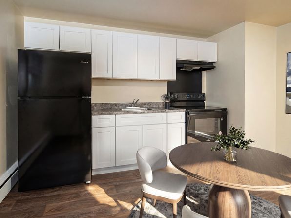 12 W Mary Ella Dr #6