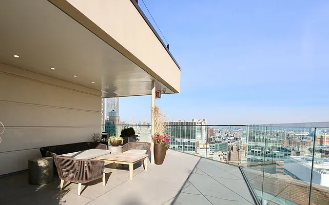 Rented by Keller Williams NYC | media 41