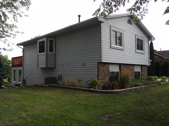 4th image of 11126 Hampshire Ct E