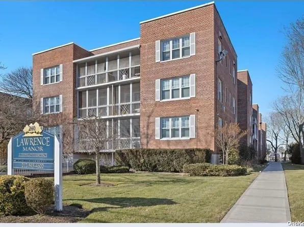 240 Central Avenue #1-H, Lawrence, NY 11559