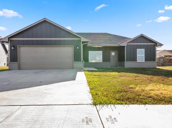 316 N Deer Run Ave, El Dorado, KS 67042