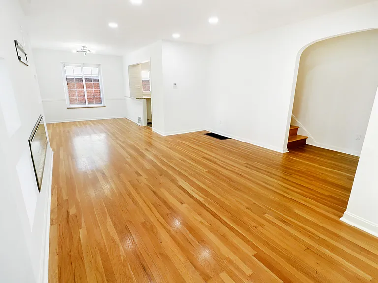Living/dining room