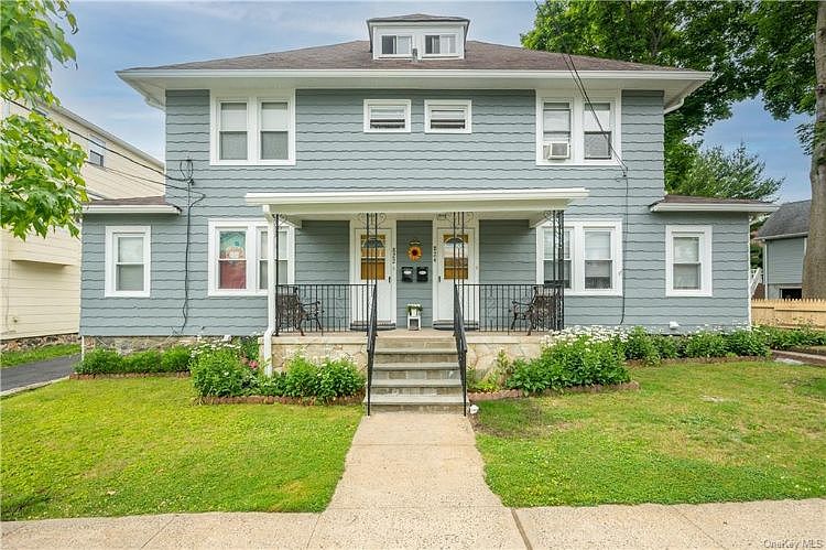 1st image of 824 Woodbine Ave