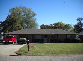2224 Dixon Rd, Choctaw, OK 73020