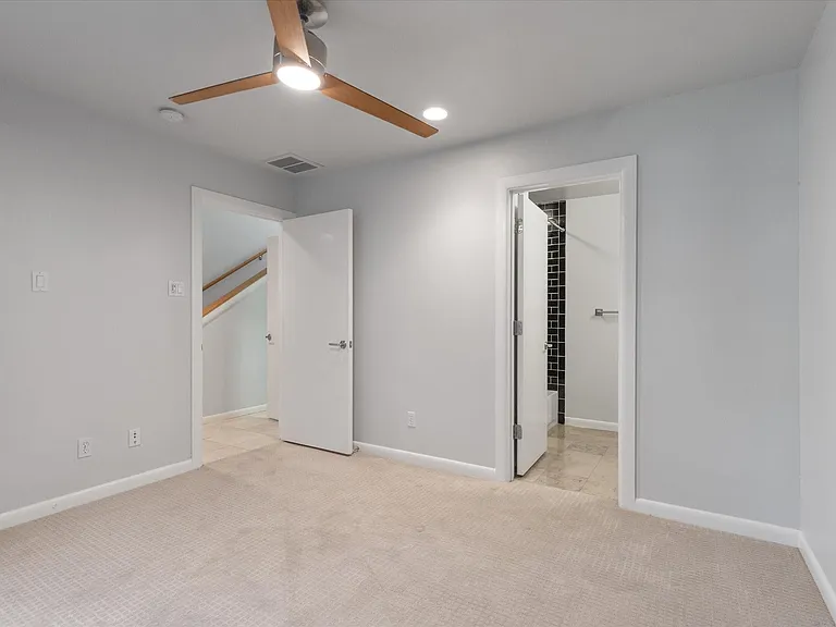 704 Arch Adams Ln — Photo 4