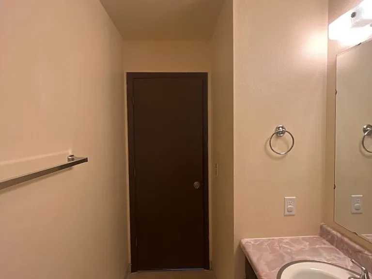 5470 Farm Ln — Photo 8