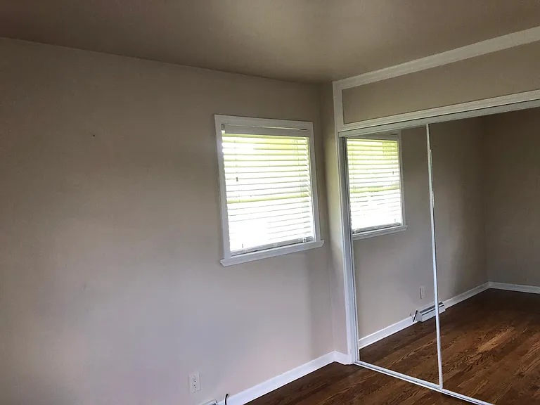 6927 Newburg Rd — Photo 14