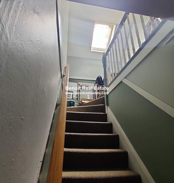 1st image of 38 Lee St APT 3