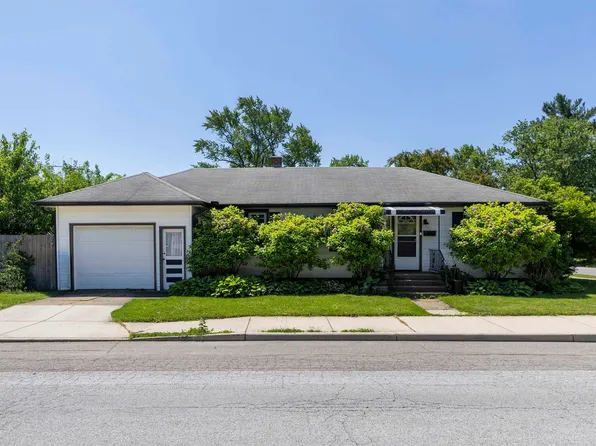 1701 E 3rd St, Mishawaka, IN 46544