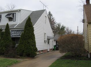 703 E 241st St, Euclid, OH 44123