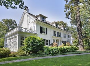 1010 Chestnut Ave, Wilmette, IL 60091