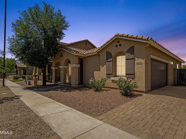 1960 S FALCON Drive, Gilbert, AZ 85295