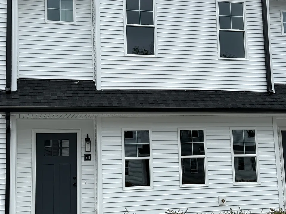 110 Aaron Pl #711