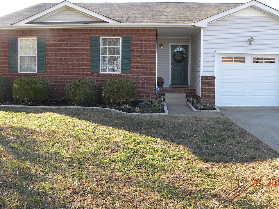 Beautiful 3 bedroom 2 bath house