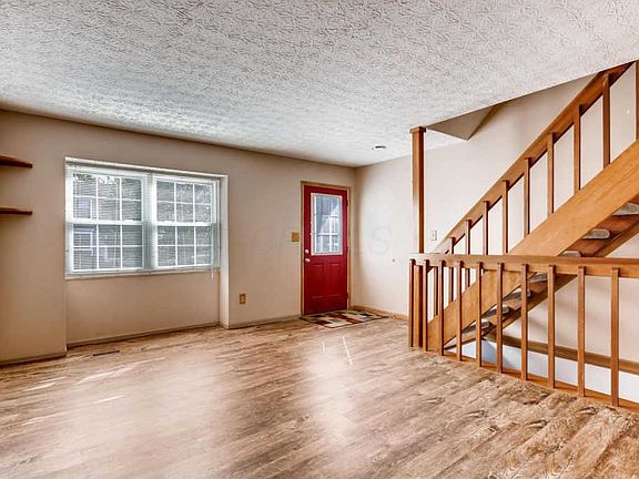 5th image of 922 Noddymill Ln E