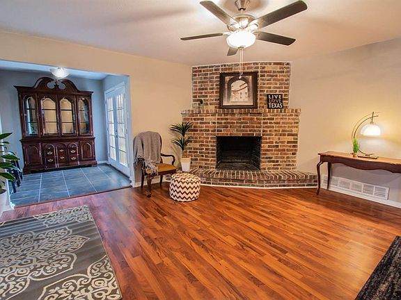 3rd image of 8412 Gibbs Dr
