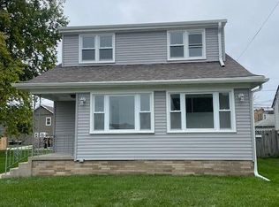 2228 Howe St, Racine, WI 53403