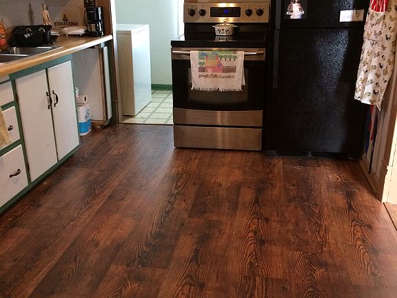 3rd image of 432 S 10th St